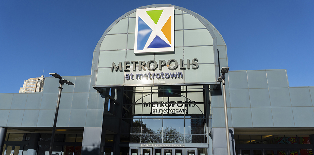 outside entrance of Metrotown