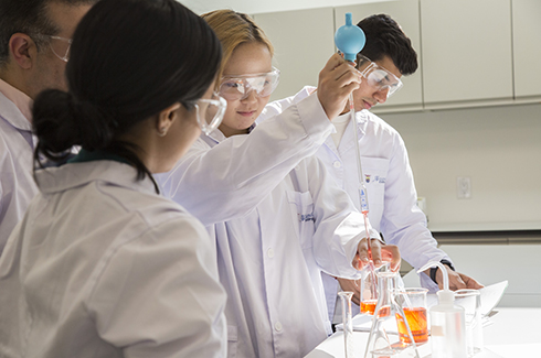 students in the lab