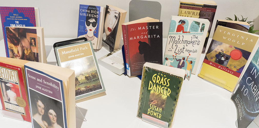 library book display